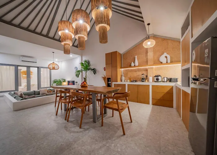 3br Spacious W- Pool Near فيلة *