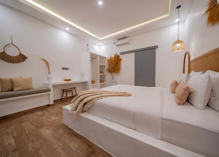3br Spacious W- Pool Near فيلة *